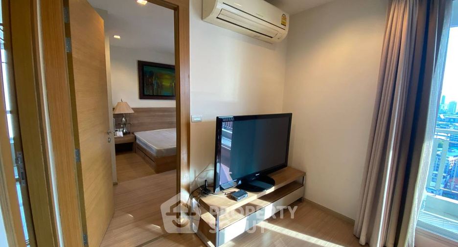 For rent 1 bed condo in Huai Khwang, Bangkok