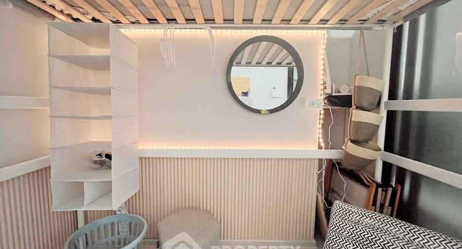 Wohnung zur Miete mit 2 Zimmer in Huai Khwang, Bangkok