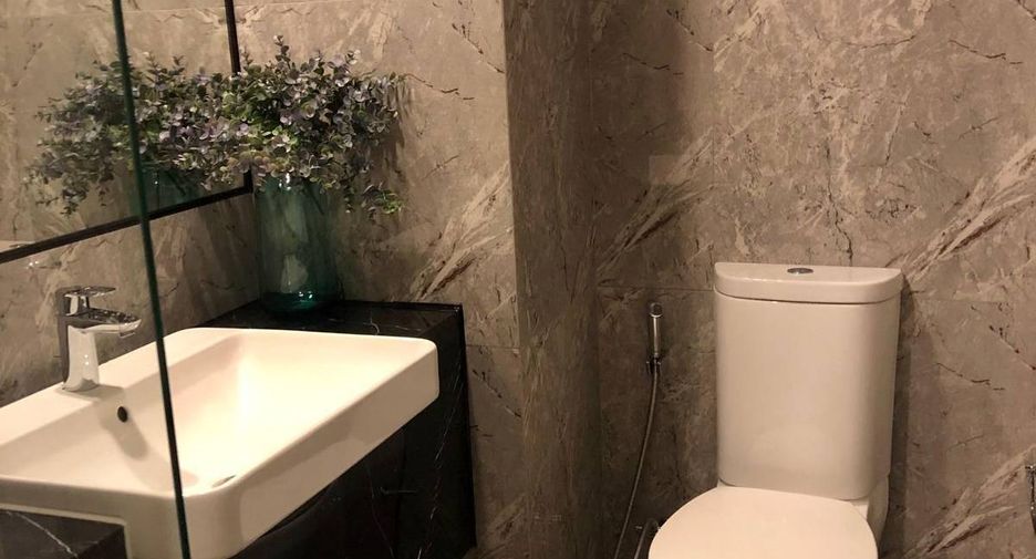 For rent 1 Beds condo in Khlong Toei, Bangkok