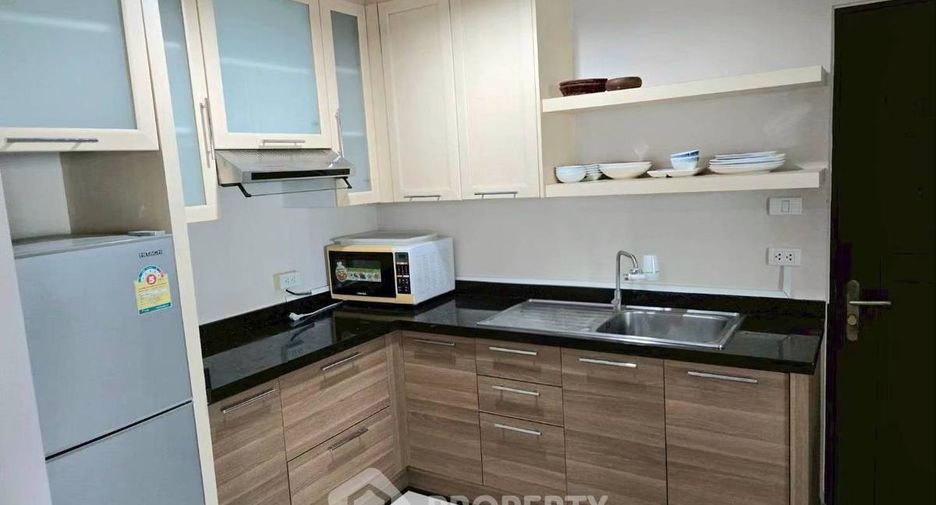 Wohnung zur Miete mit 2 Zimmer in Huai Khwang, Bangkok