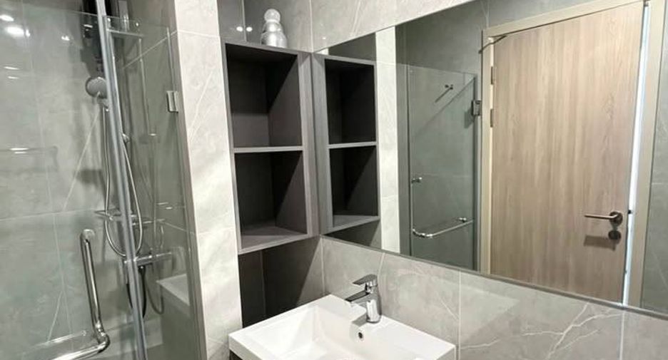 For rent 1 bed condo in Huai Khwang, Bangkok