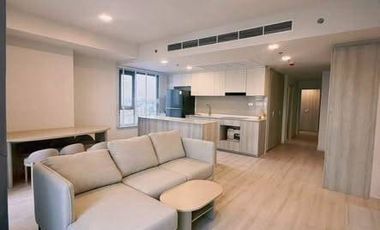 Wohnung zur Miete mit 4 Zimmer in Huai Khwang, Bangkok