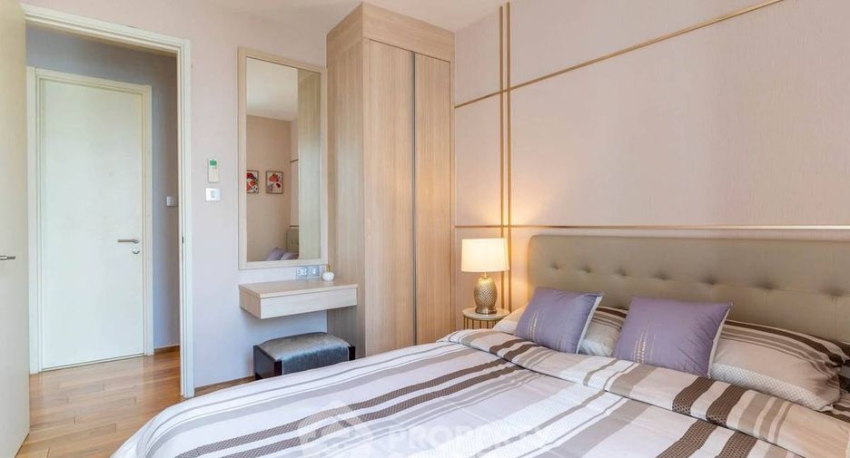 For rent 2 bedrooms condo in Watthana, Bangkok
