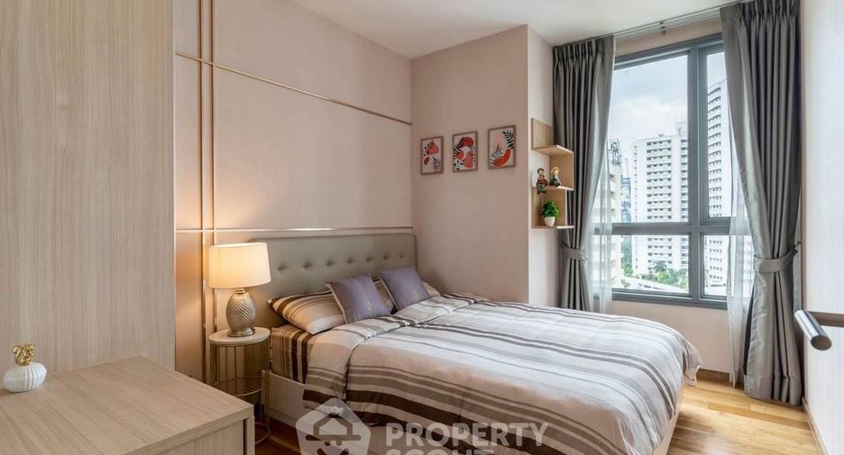 For rent 2 bedrooms condo in Watthana, Bangkok