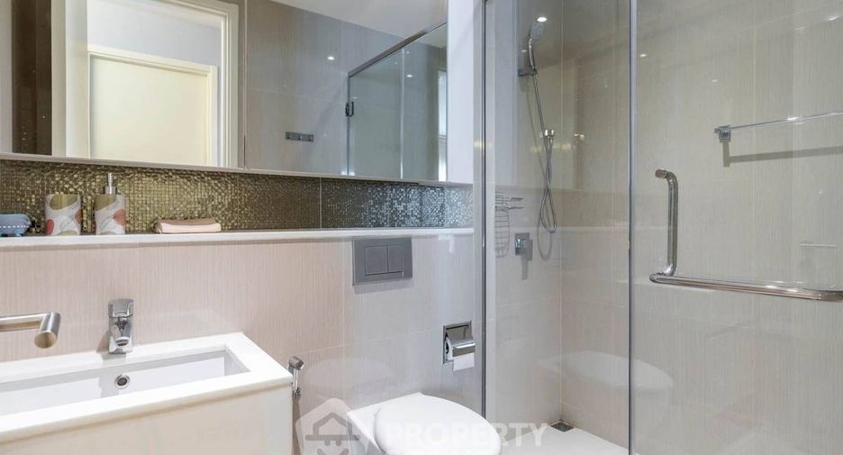 For rent 2 bedrooms condo in Watthana, Bangkok