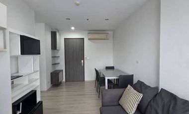 For rent 2 bedrooms condo in Huai Khwang, Bangkok