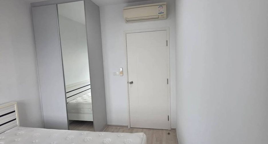 For rent 2 bedrooms condo in Huai Khwang, Bangkok
