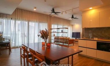 For rent 4 bedrooms condo in Watthana, Bangkok