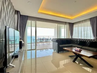 For sale 3 bedrooms condo in Bang Saray, Pattaya