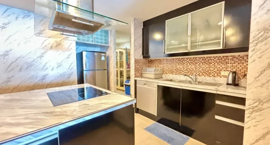 For sale 3 bedrooms condo in Bang Saray, Pattaya