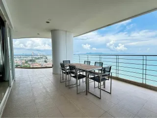 For sale 3 bedrooms condo in Bang Saray, Pattaya