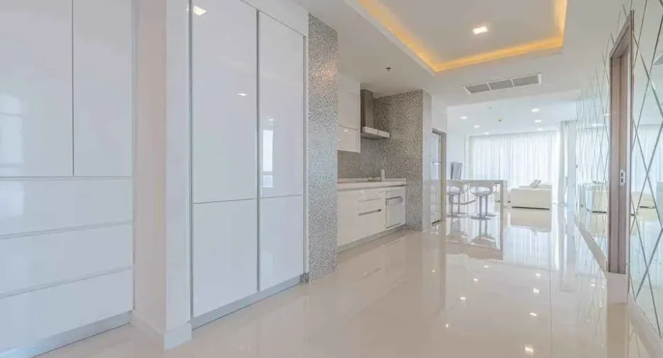 Condo en venta de 3 habitaciones en Bang Lamung, Chonburi