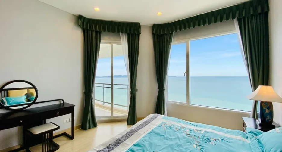 Condo en venta de 3 habitaciones en Jomtien, Pattaya