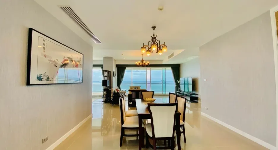 Condo en venta de 3 habitaciones en Jomtien, Pattaya