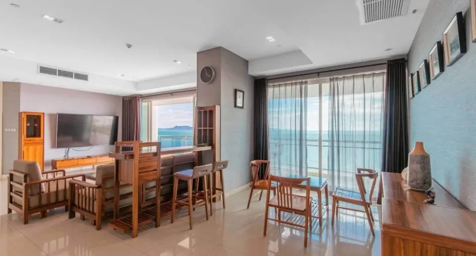 Condo en venta de 3 habitaciones en Jomtien, Pattaya