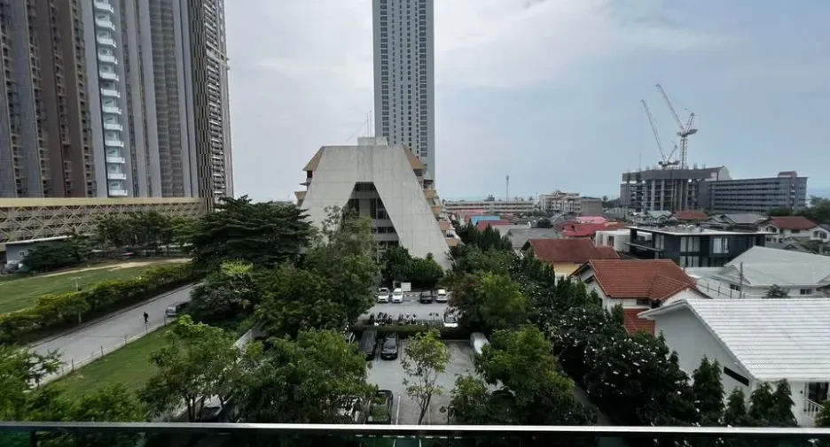 Condo en venta de 2 habitaciones en Jomtien, Pattaya