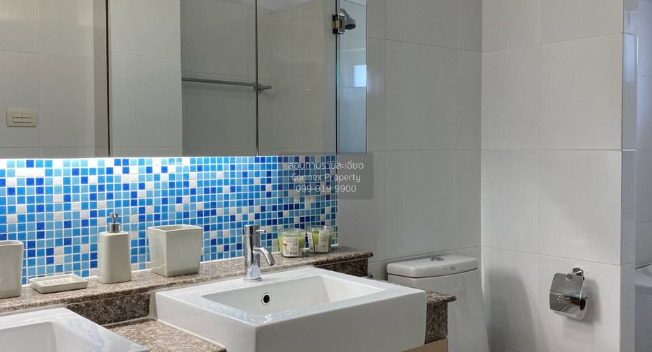 For rent 3 ベッドルーム condo in Phra Khanong, Bangkok