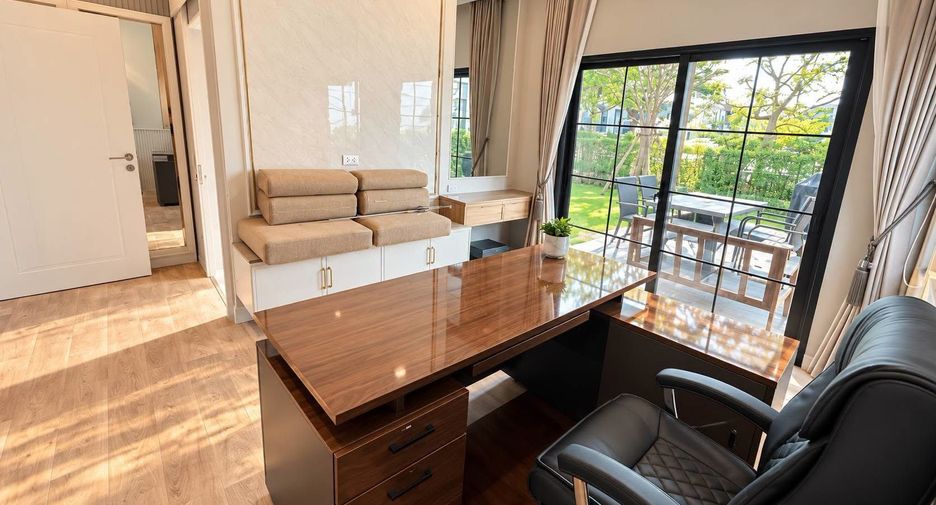 For rent 4 bedrooms house in Mueang Chiang Mai, Chiang Mai