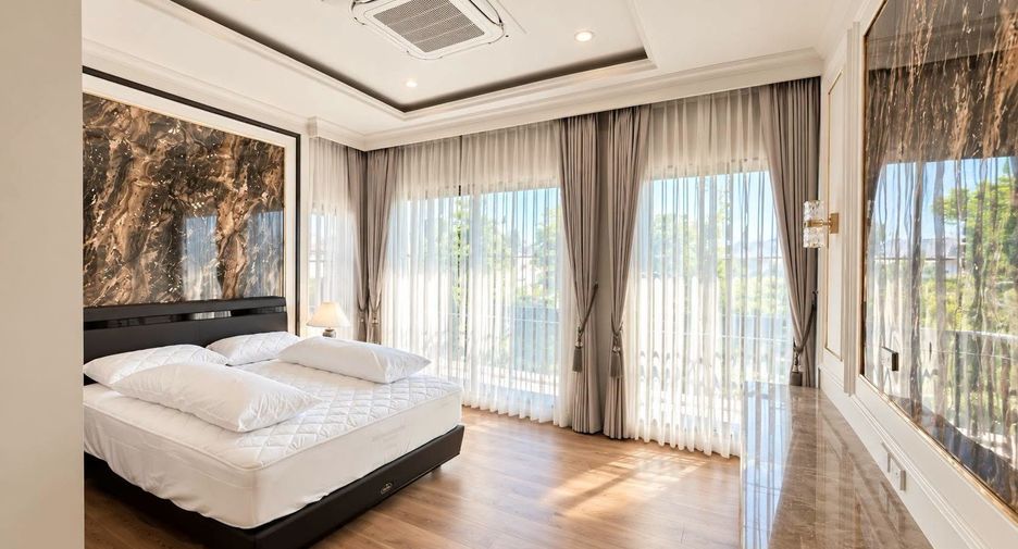 For rent 4 bedrooms house in Mueang Chiang Mai, Chiang Mai