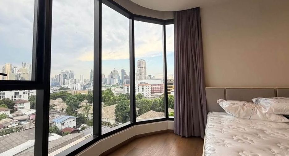 For rent 1 bed condo in Khlong Toei, Bangkok