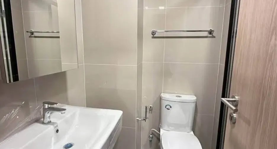 Аренда 1 кровать кондо в Кхлонг Сан, Бангкок