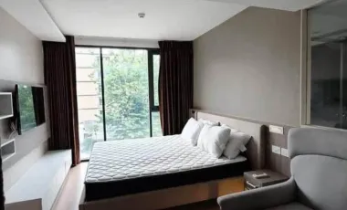 Condo en alquiler de 2 habitaciones en Khlong Toei, Bangkok