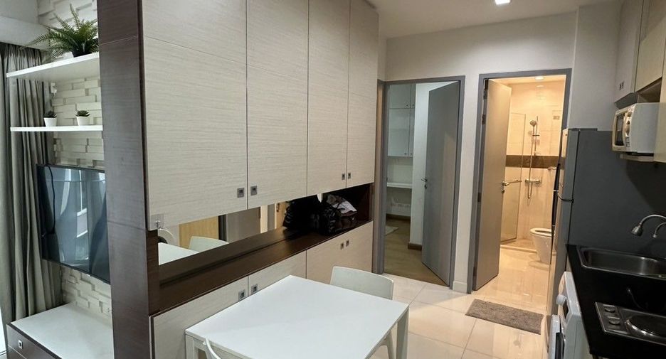 Wohnung zur Miete mit 2 Zimmer in Phra Khanong, Bangkok