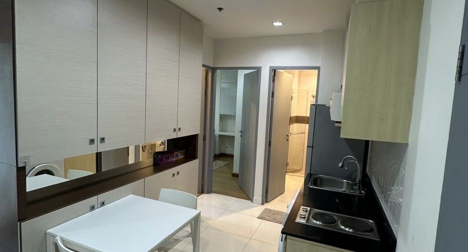 Wohnung zur Miete mit 2 Zimmer in Phra Khanong, Bangkok