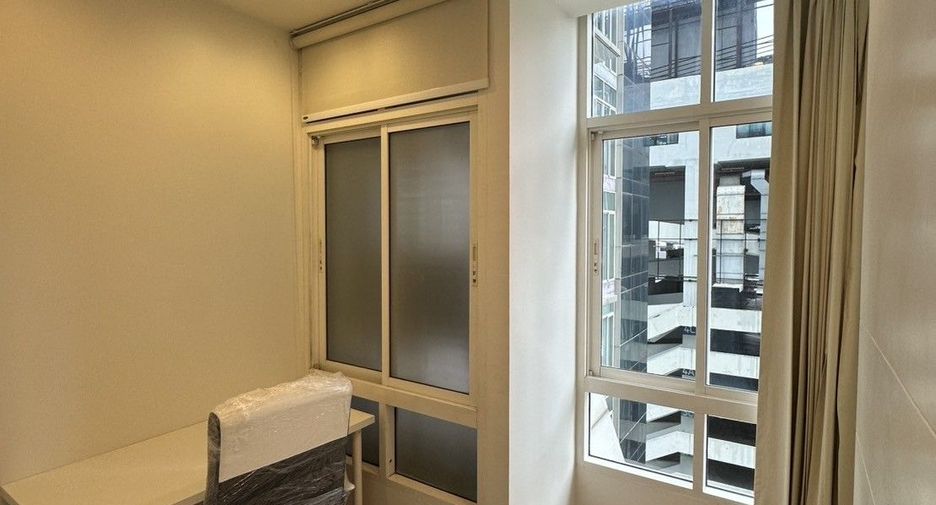 Wohnung zur Miete mit 2 Zimmer in Phra Khanong, Bangkok