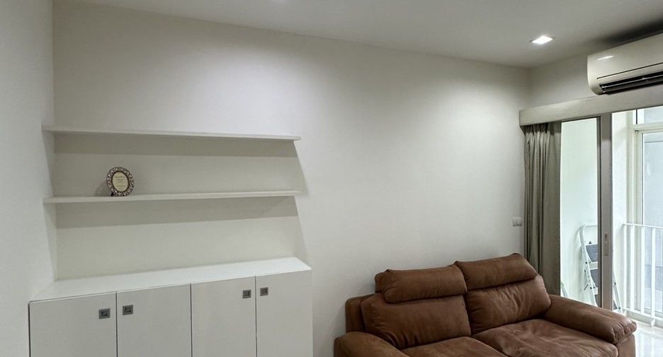 Wohnung zur Miete mit 2 Zimmer in Phra Khanong, Bangkok