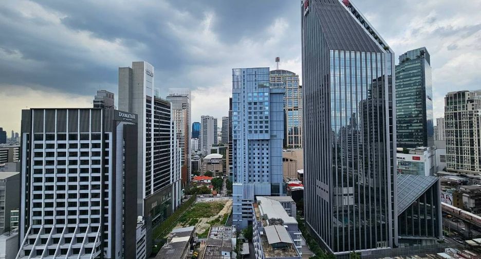 Condo en alquiler de 1 habitaciones en Khlong Toei, Bangkok