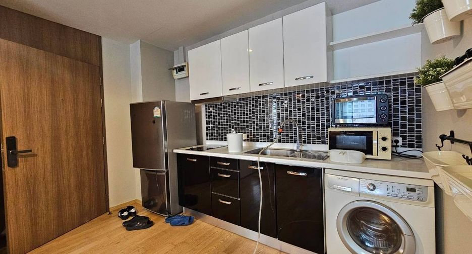 Condo en alquiler de 1 habitaciones en Khlong Toei, Bangkok