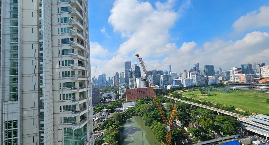 Condo en alquiler de 1 habitaciones en Pathum Wan, Bangkok