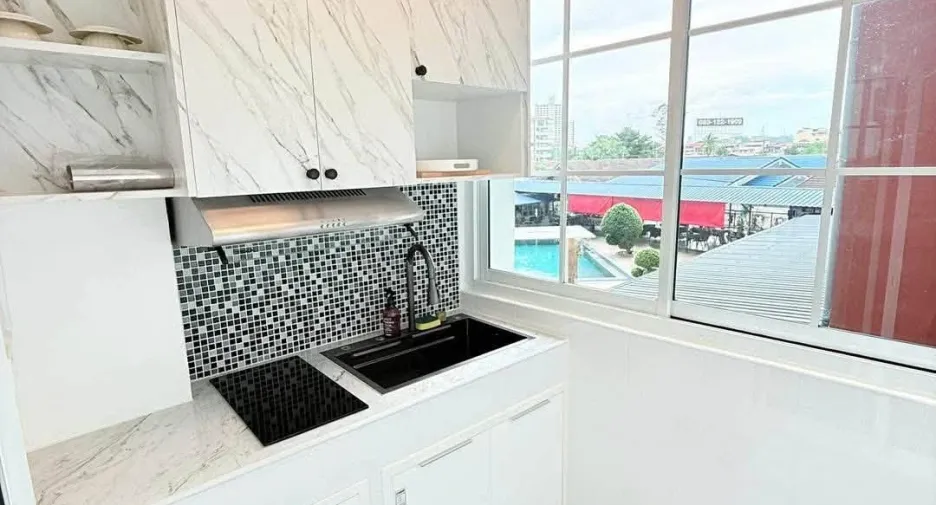 For sale 1 bed condo in Bang Lamung, Chonburi
