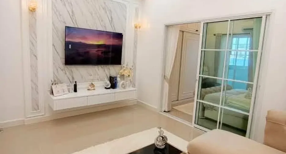 For sale 1 bed condo in Bang Lamung, Chonburi