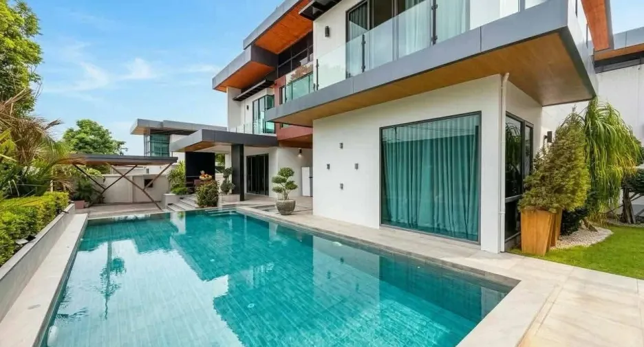 出租 4 卧室 别墅 在 Bang Lamung, Chon Buri