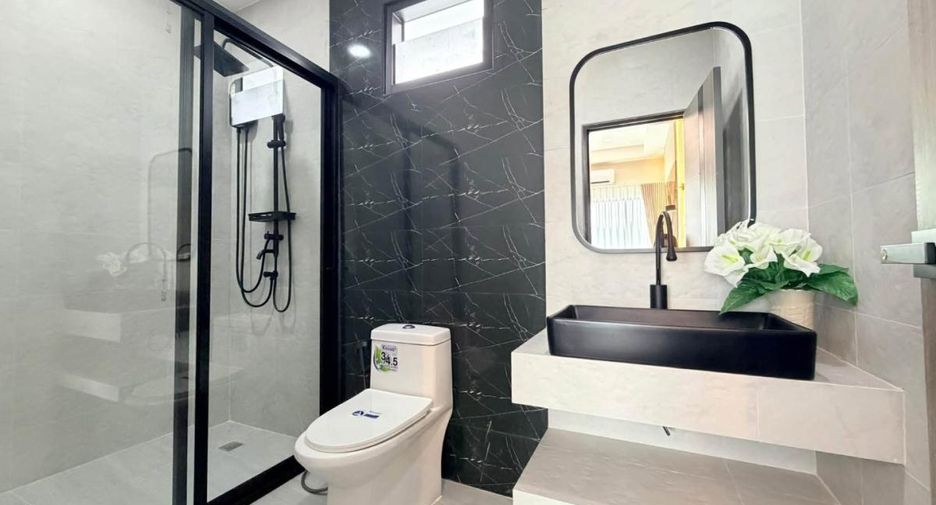 For sale 3 bedrooms house in Bang Lamung, Chonburi