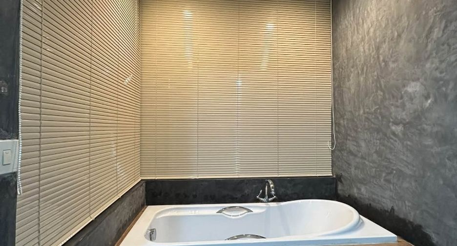 Condo en alquiler de 2 habitaciones en Mueang Samut Prakan, Samut Prakan