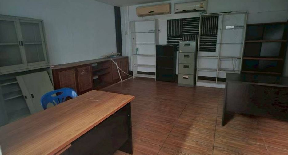 For sale studio house in Si Racha, Chonburi