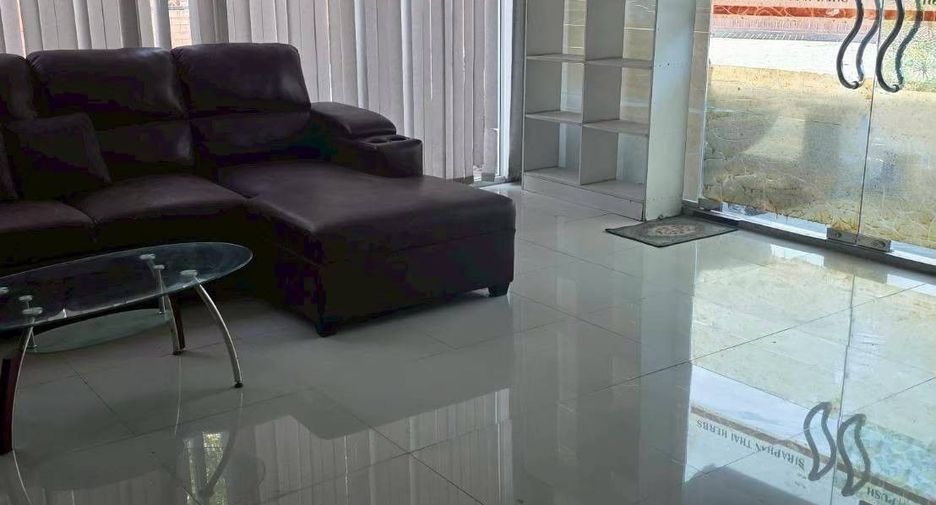For sale studio house in Si Racha, Chonburi
