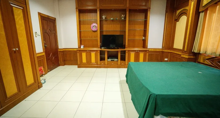 À vendre 5 chambres local commercial à Mueang Nong Khai, Nong Khai