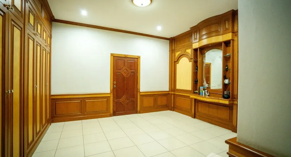 À vendre 5 chambres local commercial à Mueang Nong Khai, Nong Khai