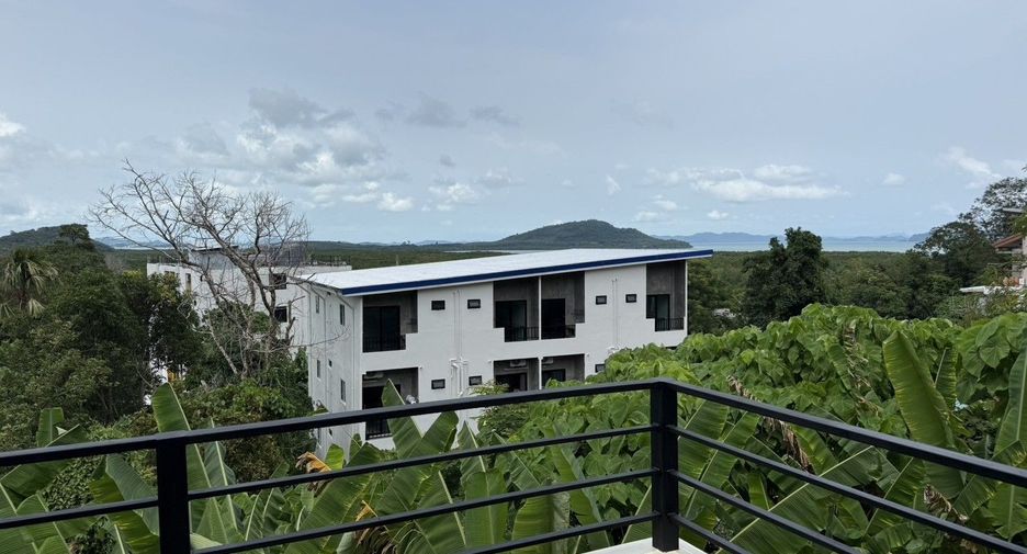 For sale 5 bedrooms house in Mueang Phuket, Phuket