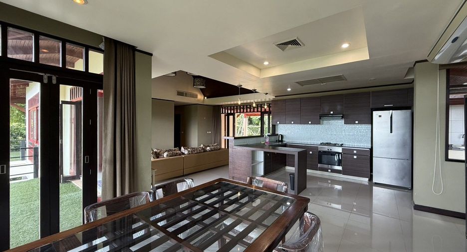 For sale 5 bedrooms house in Mueang Phuket, Phuket