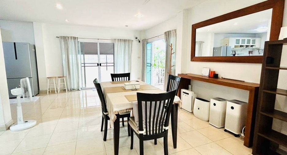 For sale 3 bedrooms house in Mueang Chiang Mai, Chiang Mai