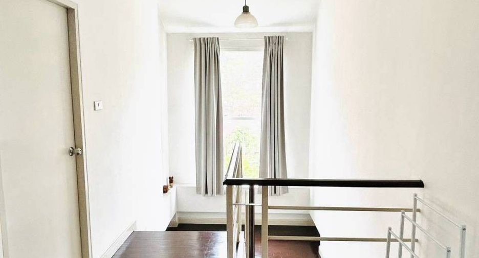 For sale 3 bedrooms house in Mueang Chiang Mai, Chiang Mai