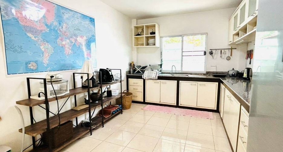For sale 3 bedrooms house in Mueang Chiang Mai, Chiang Mai