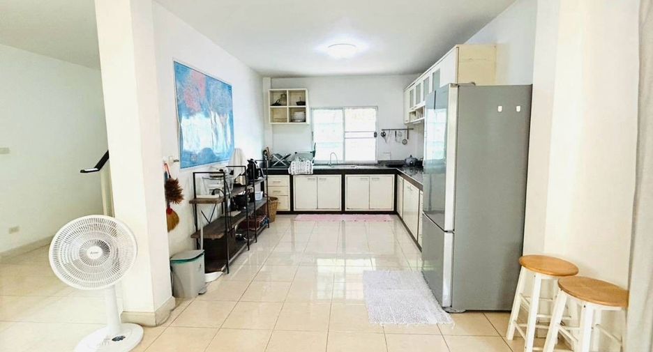 For sale 3 bedrooms house in Mueang Chiang Mai, Chiang Mai