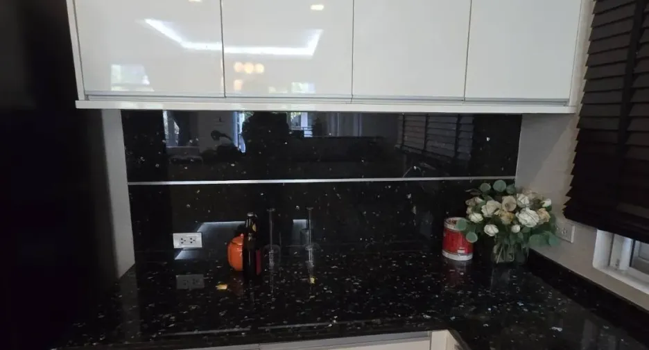 For sale and for rent 5 bedrooms house in Chatuchak, Bangkok
