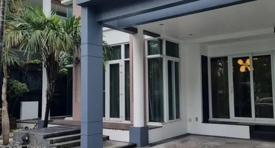 For sale and for rent 5 bedrooms house in Chatuchak, Bangkok
